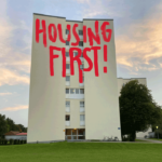 Wir müssen reden: Housing First